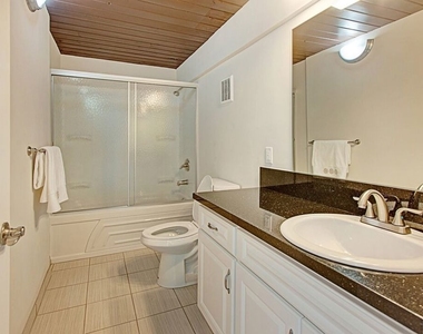 600 E Olive Avenue - Photo Thumbnail 14