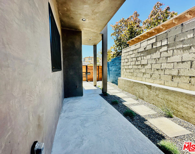 948 E 67th Street - Photo Thumbnail 65