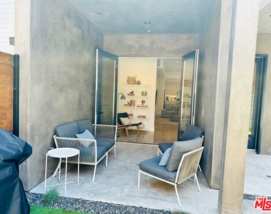 948 E 67th Street - Photo Thumbnail 57