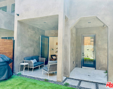948 E 67th Street - Photo Thumbnail 62