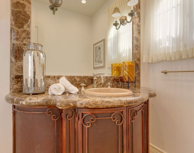 616 N Maple Drive - Photo Thumbnail 15