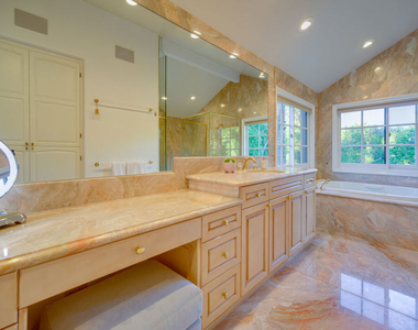 616 N Maple Drive - Photo Thumbnail 19