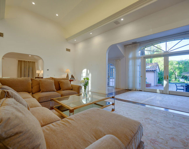 616 N Maple Drive - Photo Thumbnail 6