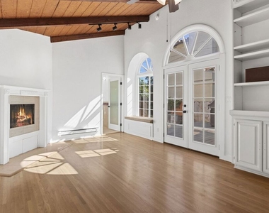 2128 Camden Avenue - Photo Thumbnail 13