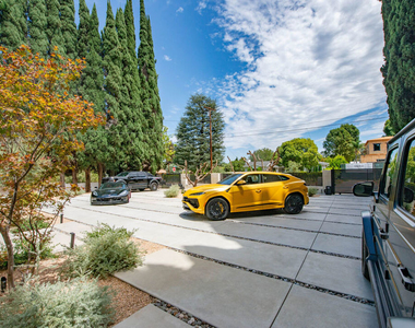 5953 Oakdale Avenue - Photo Thumbnail 7