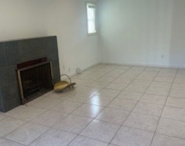 2311 Malcolm Avenue - Photo Thumbnail 3