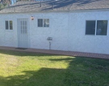 2311 Malcolm Avenue - Photo Thumbnail 15