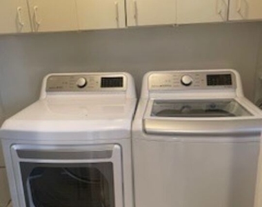 2311 Malcolm Avenue - Photo Thumbnail 7