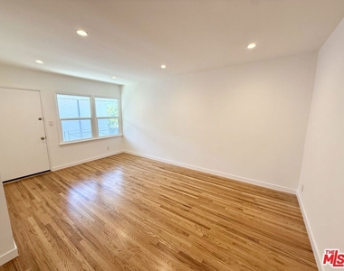 1143 N Formosa - Photo Thumbnail 1