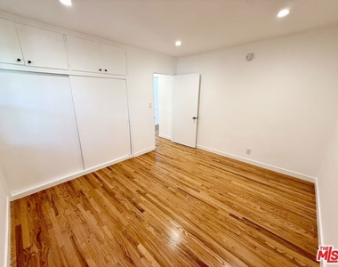 1143 N Formosa - Photo Thumbnail 8