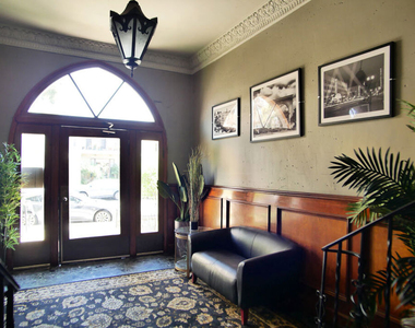 611 S Cloverdale Avenue - Photo Thumbnail 4