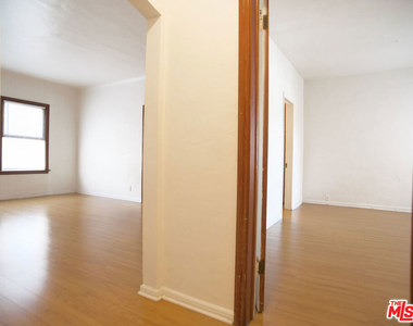 611 S Cloverdale Avenue - Photo Thumbnail 16