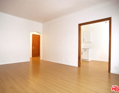 611 S Cloverdale Avenue - Photo Thumbnail 8