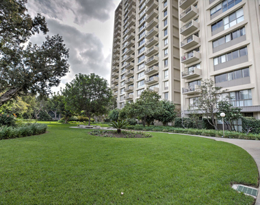 2160 Century Park East - Photo Thumbnail 39