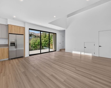 1853 12th Street - Photo Thumbnail 7