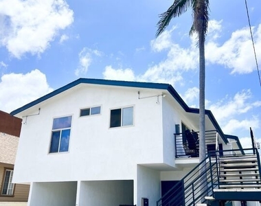 1336 W 37th Drive - Photo Thumbnail 10