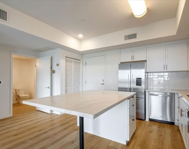 12655 Bluff Creek Drive - Photo Thumbnail 10