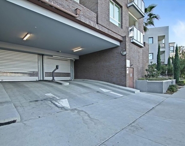 12655 Bluff Creek Drive - Photo Thumbnail 36