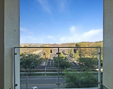 12655 Bluff Creek Drive - Photo Thumbnail 25