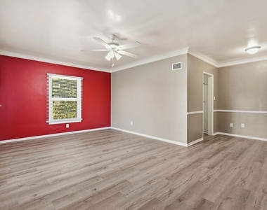 1818 N Kingsley Drive - Photo Thumbnail 1