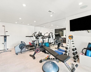 1027 Ravoli Drive - Photo Thumbnail 48