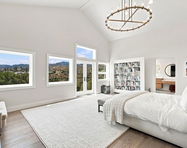 1027 Ravoli Drive - Photo Thumbnail 26