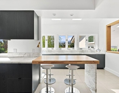 1027 Ravoli Drive - Photo Thumbnail 15