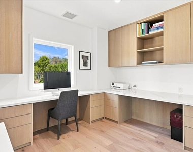 1027 Ravoli Drive - Photo Thumbnail 13