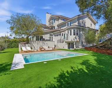 1027 Ravoli Drive - Photo Thumbnail 60