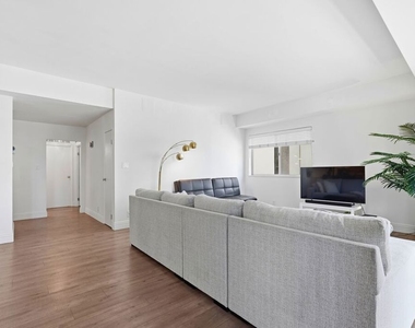 10787 Wilshire Boulevard - Photo Thumbnail 10