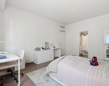 10787 Wilshire Boulevard - Photo Thumbnail 19