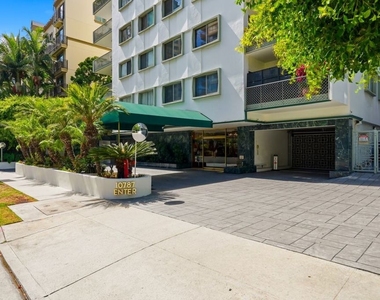 10787 Wilshire Boulevard - Photo Thumbnail 1