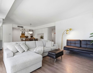 10787 Wilshire Boulevard - Photo Thumbnail 13