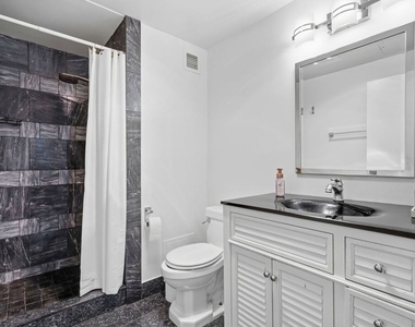 10787 Wilshire Boulevard - Photo Thumbnail 16