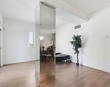 10787 Wilshire Boulevard - Photo Thumbnail 8