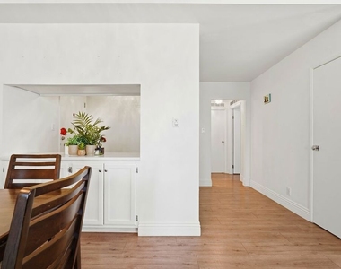 10787 Wilshire Boulevard - Photo Thumbnail 14