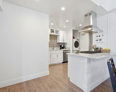 10787 Wilshire Boulevard - Photo Thumbnail 28