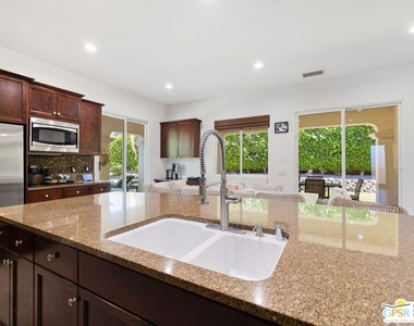 1420 Lorena Way - Photo Thumbnail 13