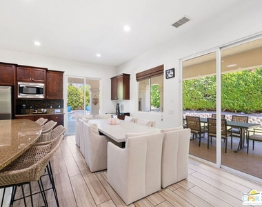 1420 Lorena Way - Photo Thumbnail 10
