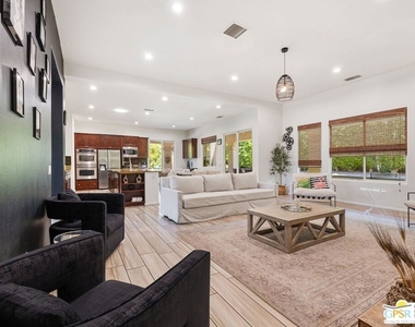 1420 Lorena Way - Photo Thumbnail 9