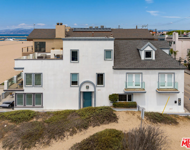 6419 Ocean Front Walk - Photo Thumbnail 38