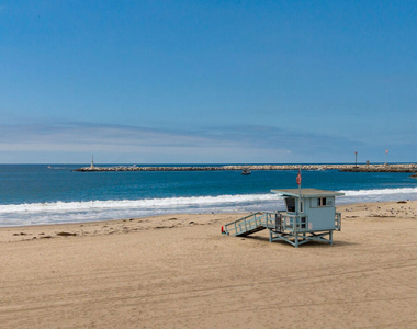 6419 Ocean Front Walk - Photo Thumbnail 34