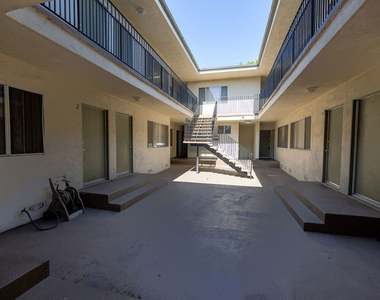 275 Lucas Avenue - Photo Thumbnail 12