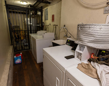 275 Lucas Avenue - Photo Thumbnail 14
