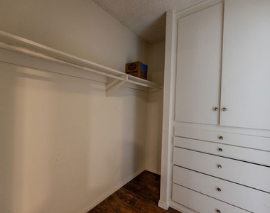 275 Lucas Avenue - Photo Thumbnail 7