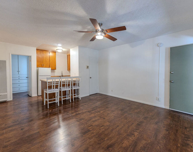 275 Lucas Avenue - Photo Thumbnail 2
