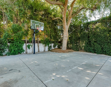 11951 Landale Street - Photo Thumbnail 46