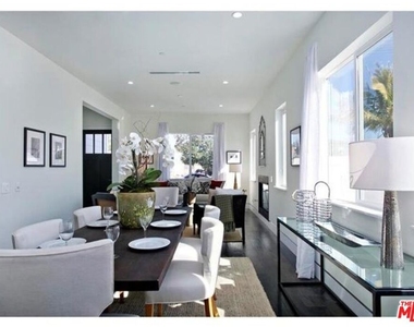 2931 Military Avenue - Photo Thumbnail 4