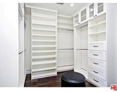 2931 Military Avenue - Photo Thumbnail 7