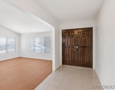 10359 Londonderry Ave - Photo Thumbnail 4